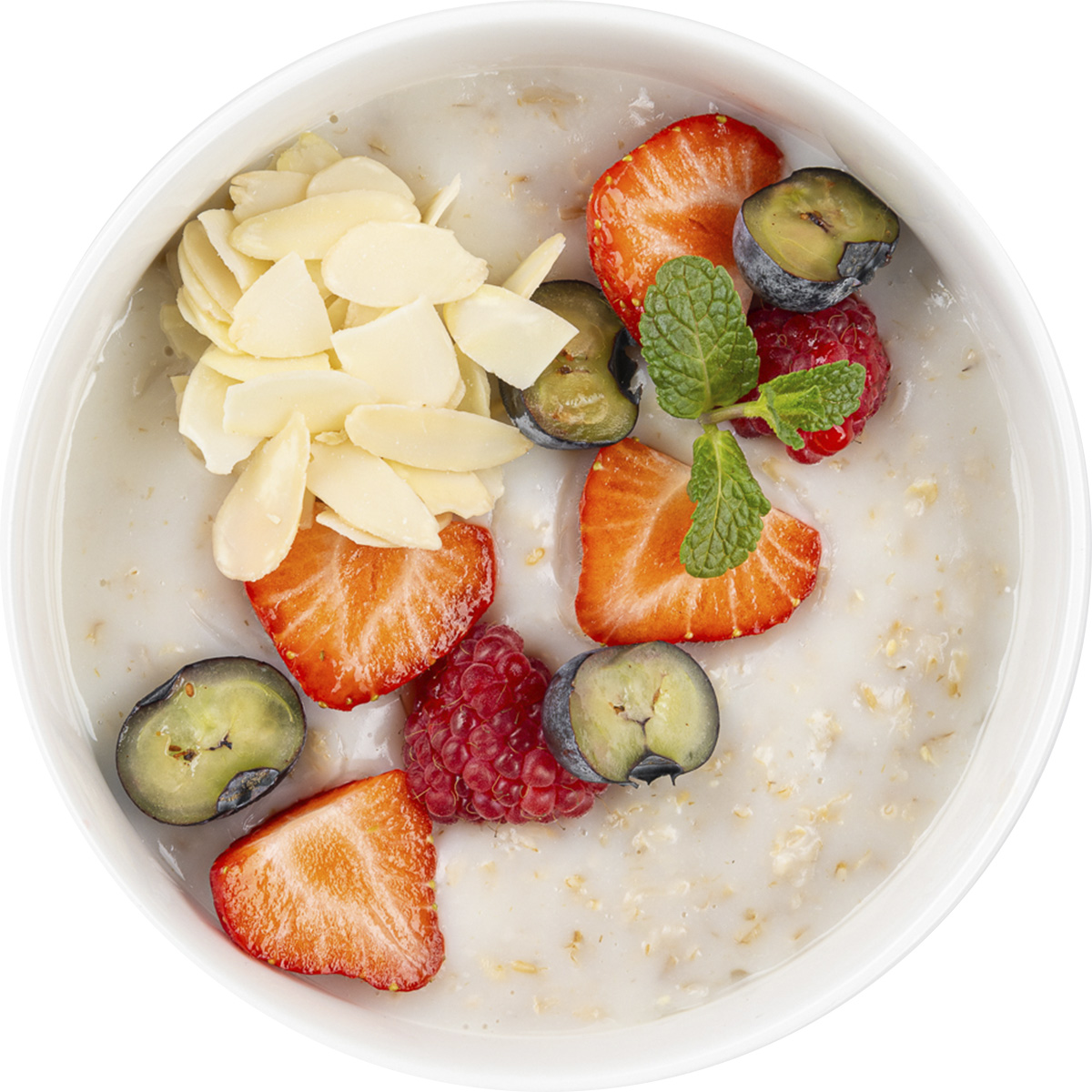 Каша овсяная с ягодами и миндалем