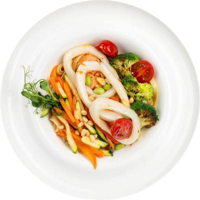 Лапша Удон с кальмаром и форелью